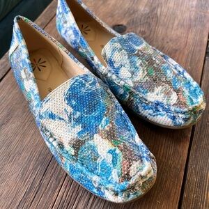 Blue Floral Leather Driving MOC Loafer Slip On ISAAC MIZRAHI LIVE Size 9